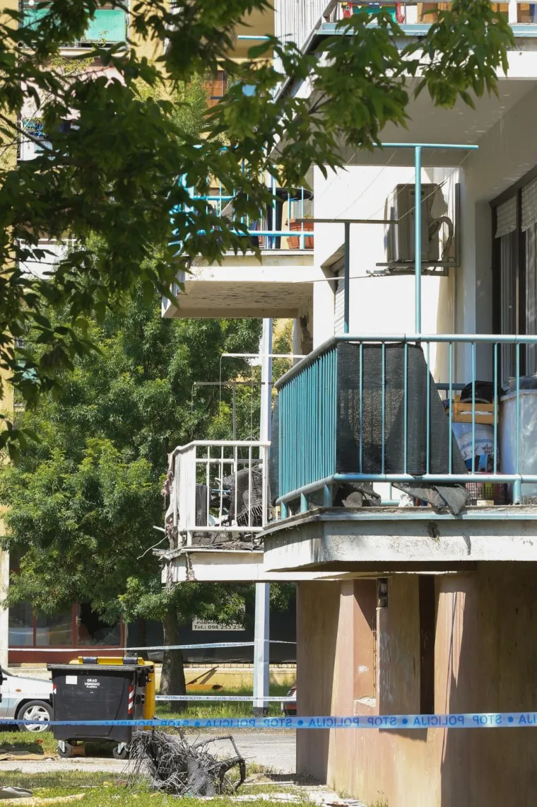 Eksplozija &scaron;okirala Vinkovčane! Raznesen balkon na zgradi, o&scaron;tećena vozila, jedna osoba ozlijeđena