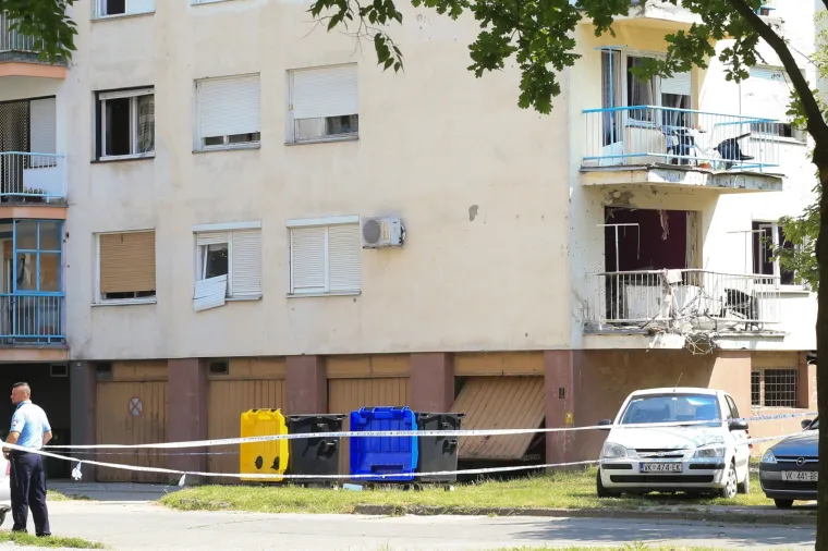 Eksplozija &scaron;okirala Vinkovčane! Raznesen balkon na zgradi, o&scaron;tećena vozila, jedna osoba ozlijeđena
