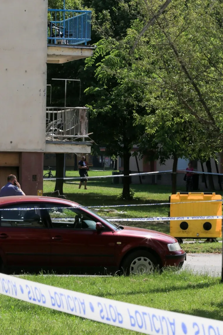 Eksplozija &scaron;okirala Vinkovčane! Raznesen balkon na zgradi, o&scaron;tećena vozila, jedna osoba ozlijeđena