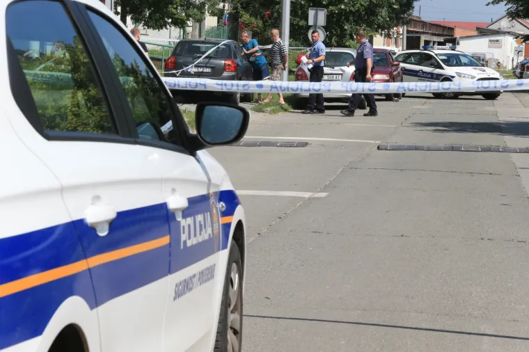 Eksplozija &scaron;okirala Vinkovčane! Raznesen balkon na zgradi, o&scaron;tećena vozila, jedna osoba ozlijeđena