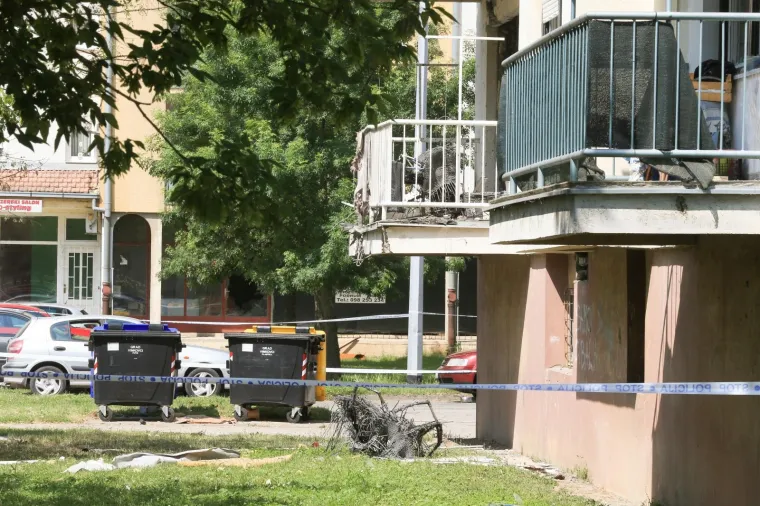 Eksplozija &scaron;okirala Vinkovčane! Raznesen balkon na zgradi, o&scaron;tećena vozila, jedna osoba ozlijeđena