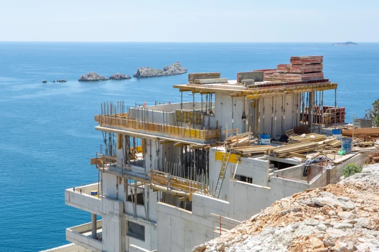 Na jednoj od najljepših lokacija u Dubrovniku grade se luksuzni stanovi! Kao vlasnik se spominje jedan nogometaš
