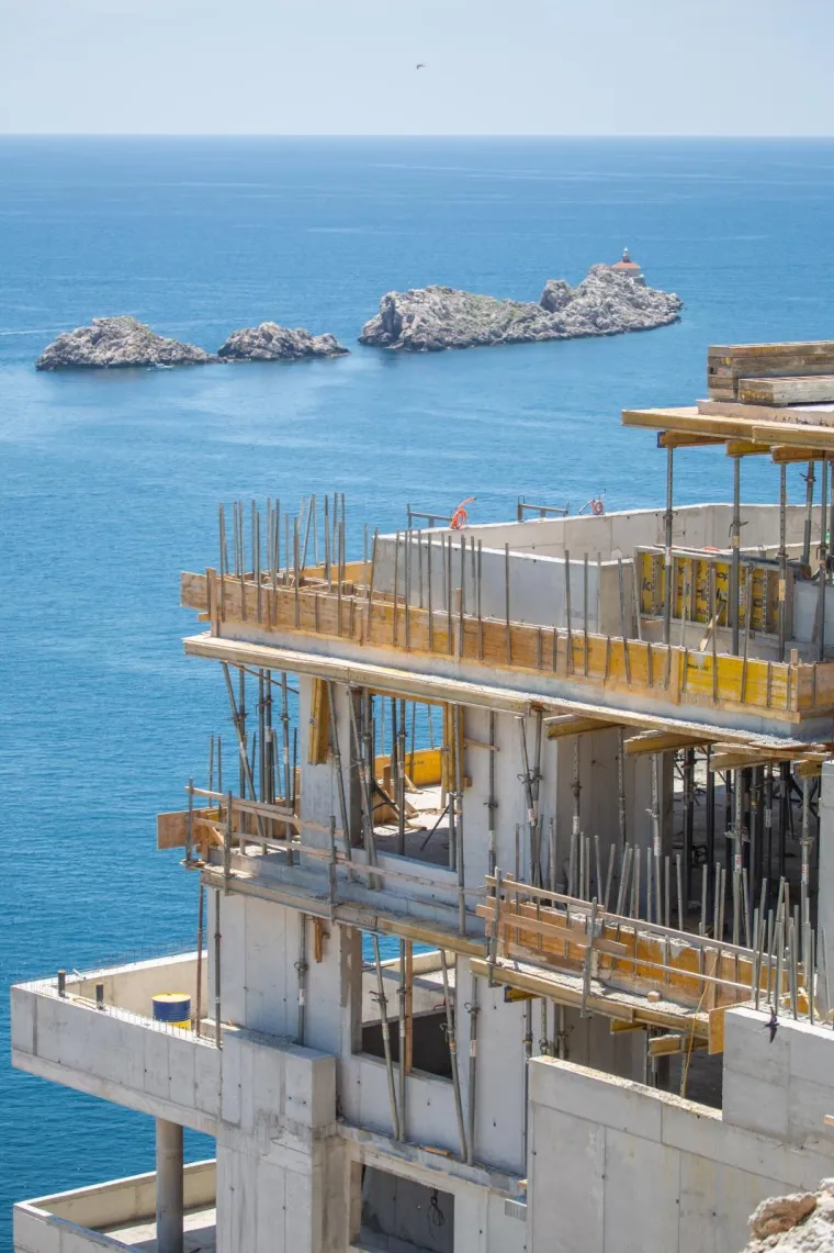 Na jednoj od najljepših lokacija u Dubrovniku grade se luksuzni stanovi! Kao vlasnik se spominje jedan nogometaš