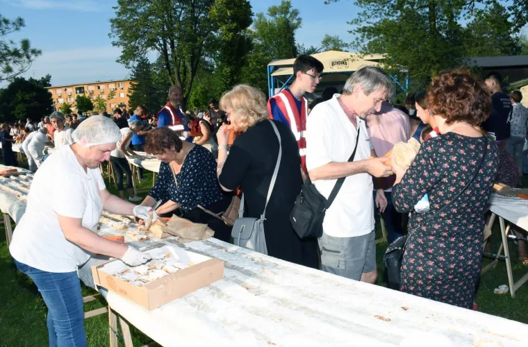 U Sisku pripremljena najduža &scaron;trudla na svijetu dogačka 1,7 kilometar