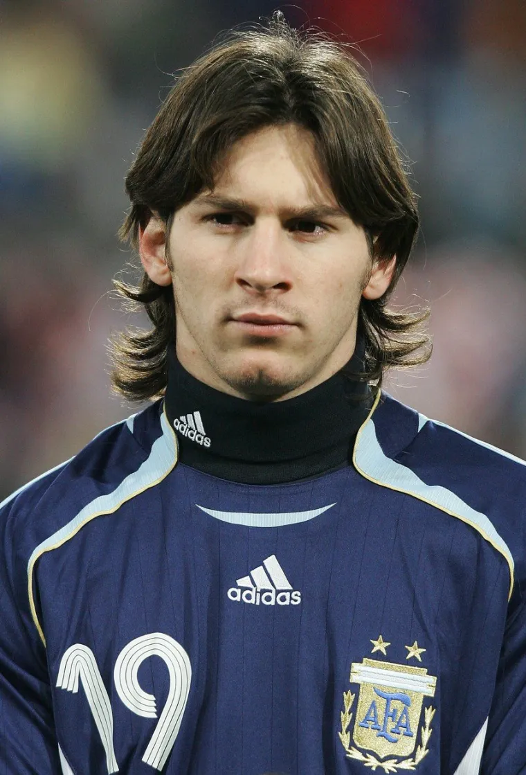 OVO JEDNOSTAVNO MORATE VIDJETI: Ovako je Messi izgledao kao klinac; ovo je urnebesno