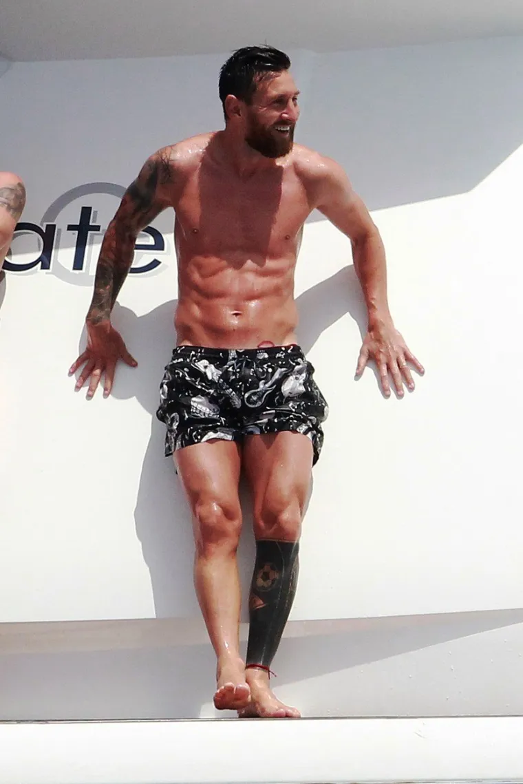 OVO JEDNOSTAVNO MORATE VIDJETI: Ovako je Messi izgledao kao klinac; ovo je urnebesno