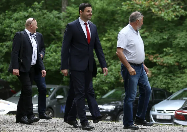 Zoran Milanović slavi Dan antifa&scaron;ističke borbe: Uz bok su mu stajali Bandić, Mesić, Josipović...