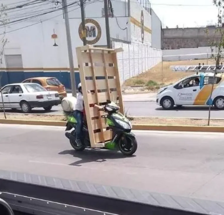 Babu&scaron;ka na tramvaju, zmija na suvozačkom: &Scaron;to sve nećemo vidjeti na cesti?