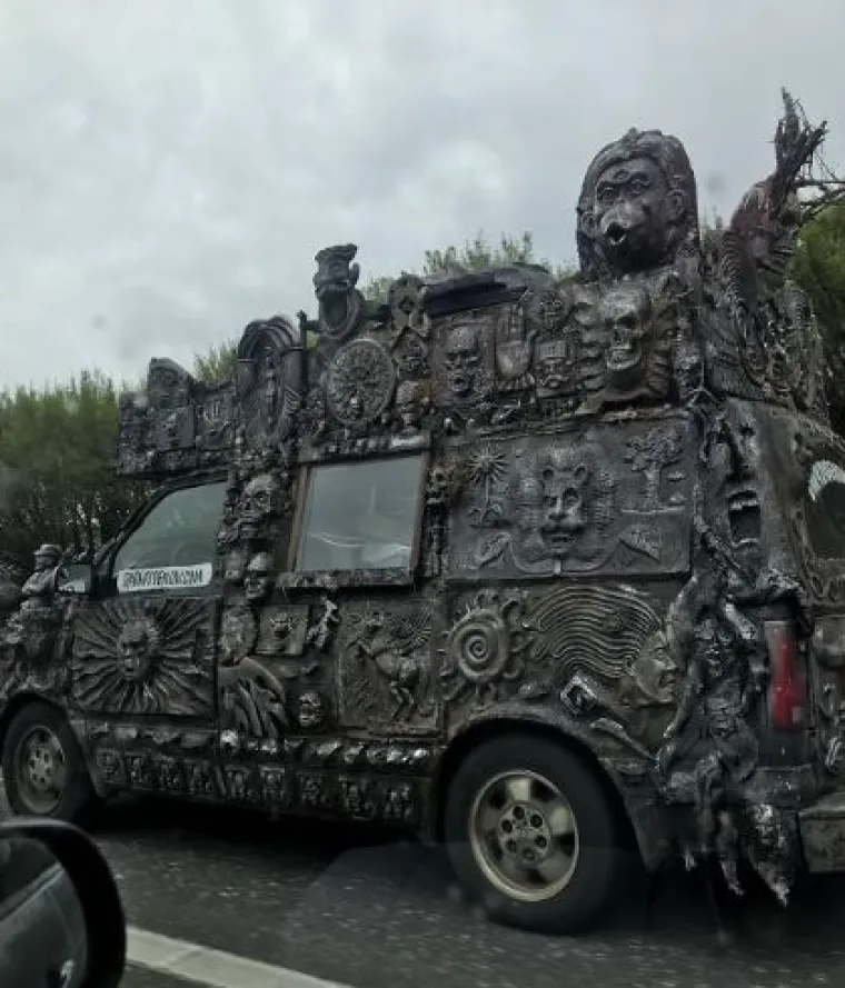 Babu&scaron;ka na tramvaju, zmija na suvozačkom: &Scaron;to sve nećemo vidjeti na cesti?