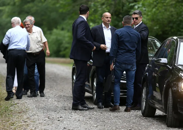 PLEJADA POLITIČARA NA PROSLAVI U BREZOVICI: Prisjetili su se dana kada je osnovan Prvi sisački partizanski odred