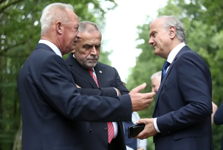 PLEJADA POLITIČARA NA PROSLAVI U BREZOVICI: Prisjetili su se dana kada je osnovan Prvi sisački partizanski odred