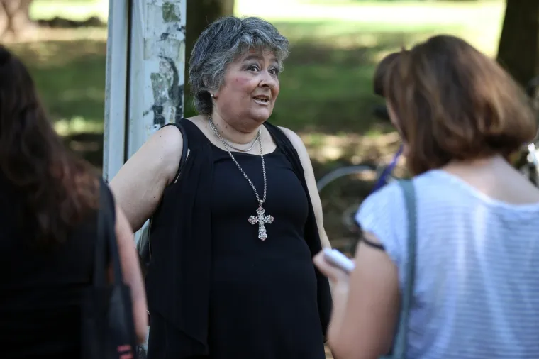 SLUČAJ SILOVANJA I ZLOSTAVLJANJA &Scaron;TIĆENIKA: Održali prosvjed ispred Doma za odgoj djece i mladeži u Puli