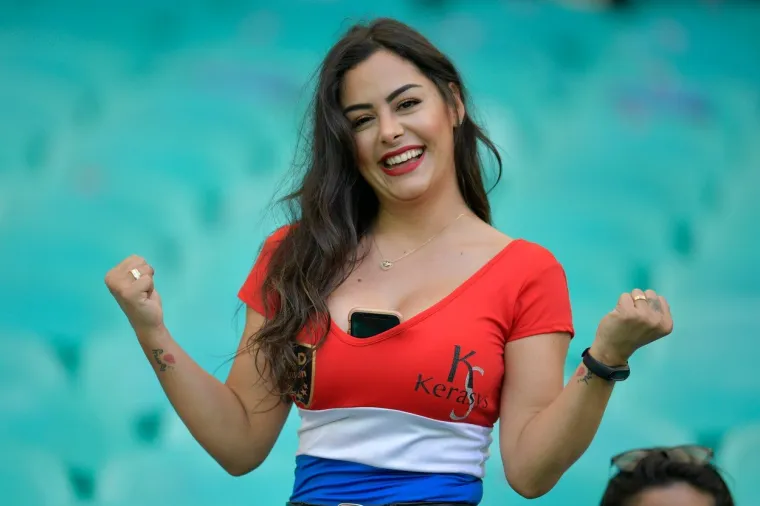 Larissa Riquelme