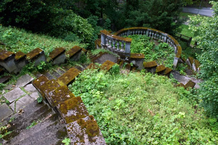 Umjesto kičastih grbova i metastaze fontana: Doživite Zagreb kroz mistične 'antirazglednice'
