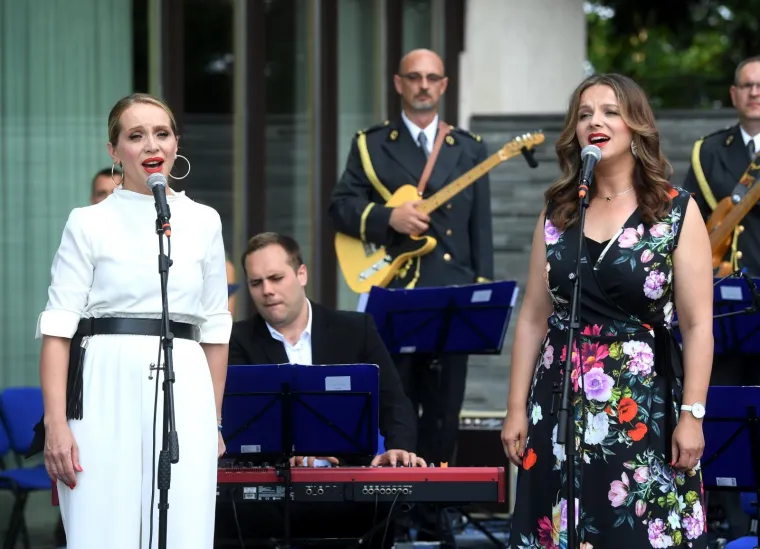 Bili smo na Pantovčaku: Evo tko je do&scaron;ao, a tko se nije pojavio na prijemu kod predsjednice!