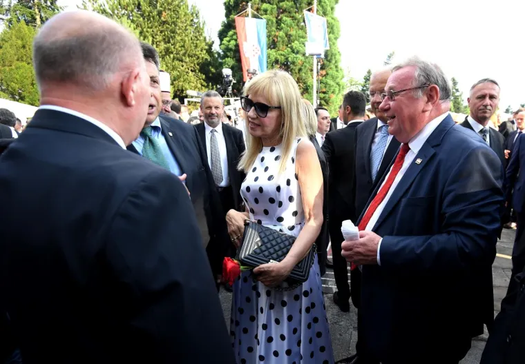 Bili smo na Pantovčaku: Evo tko je do&scaron;ao, a tko se nije pojavio na prijemu kod predsjednice!