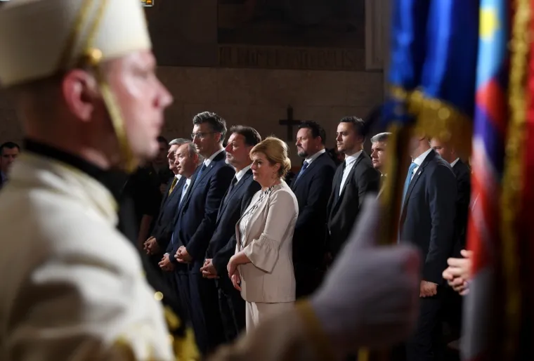 DRŽAVNI VRH NA SVETOJ MISI ZA DOMOVINU: Bozanić pozvao na hrvatsko zajedni&scaron;tvo i oslobađanje od radikalizacije