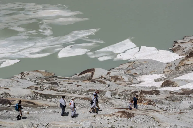 Temperature idu preko 40 Celzija: Pogledajte kako se Europljani nose s paklenim vrućinama
