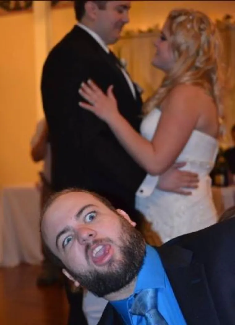 Za &scaron;to bolju uspomenu: TOP 20 slika s vjenčanja koje su genijalne jer ih je netko photobombao