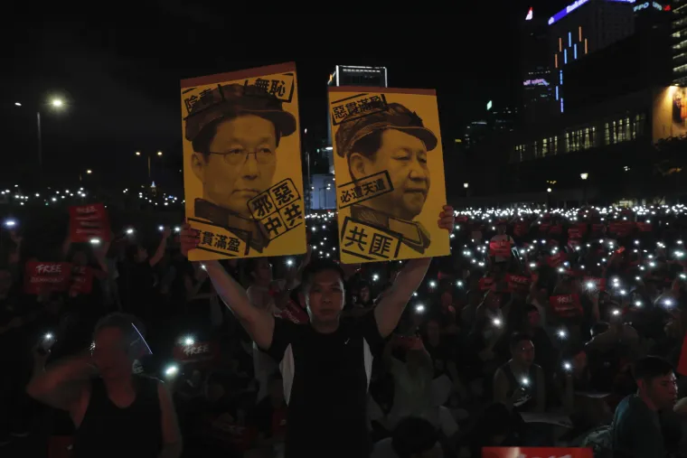 Prosvjednici u Hong Kongu ne odustaju od svojih zahtjeva! Ponovno su okupirali zgrade ministarstva i traže opoziv spornog zakona o izručivanju.