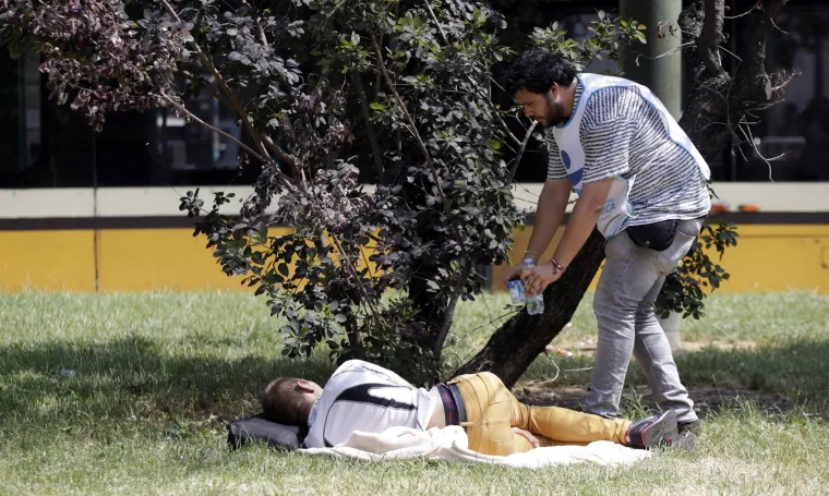 'Najgore tek dolazi': Europu zahvatio toplinski val, zatvaraju se &scaron;kole, zabranjen transport životinja...