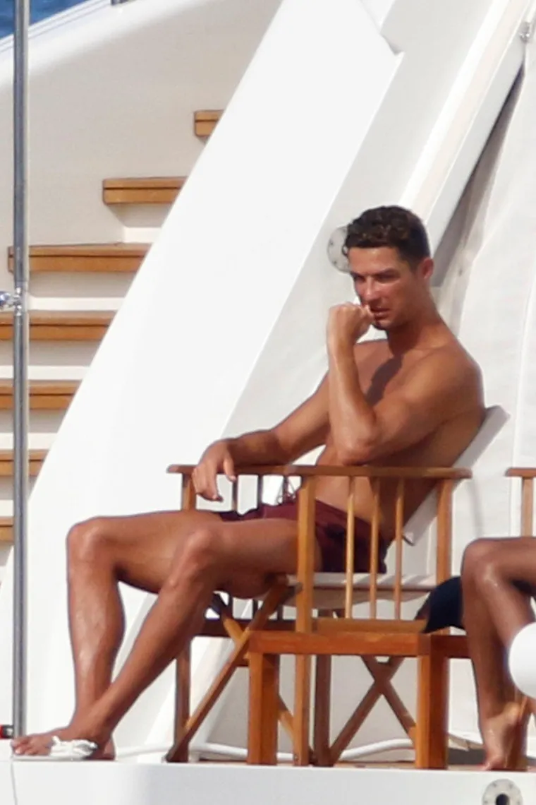 VRUĆA GEORGINA I RONALDO UHVAĆENI U RASKO&Scaron;NOM ODMORU: Ba&scaron; im je dobro, u to nema sumnje