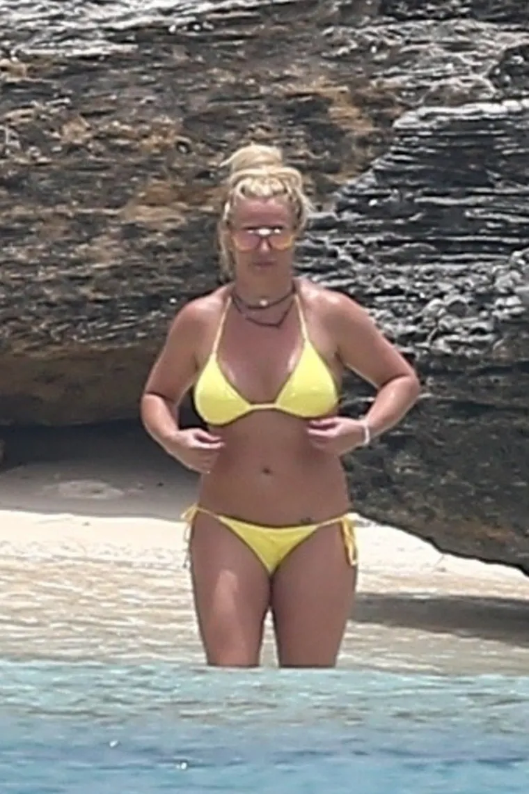 Pjevačica Britney Spears s majkom uživa na otočju Turks i Caicos.