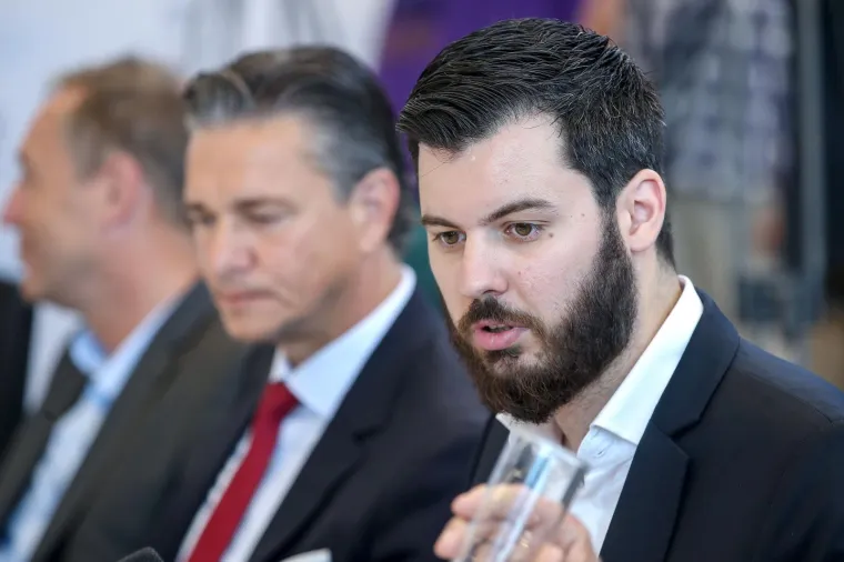 Zavirili smo u unutrašnjost tvornice Rimac Automobili i oduševili smo se!