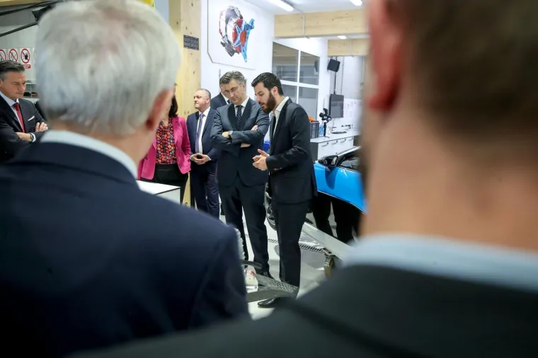 Zavirili smo u unutra&scaron;njost tvornice Rimac Automobili i odu&scaron;evili smo se!