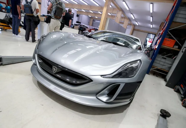 Zavirili smo u unutra&scaron;njost tvornice Rimac Automobili i odu&scaron;evili smo se!
