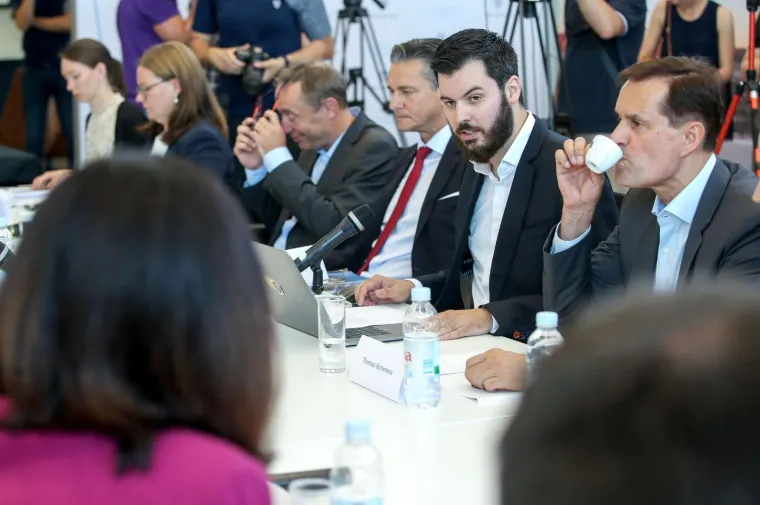 Zavirili smo u unutra&scaron;njost tvornice Rimac Automobili i odu&scaron;evili smo se!