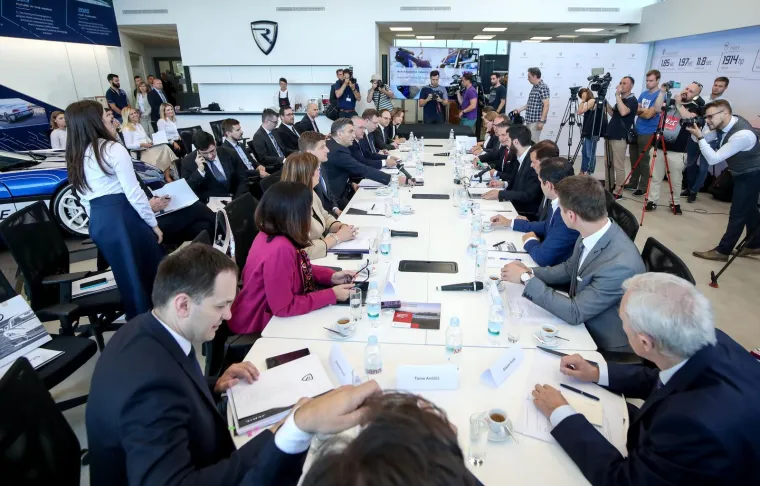 Zavirili smo u unutra&scaron;njost tvornice Rimac Automobili i odu&scaron;evili smo se!