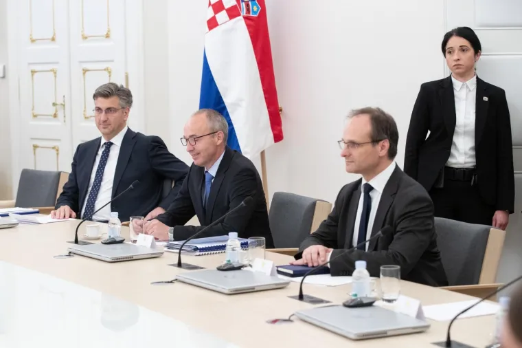 U Banskim dvorima održana sjednica Vijeća za obranu