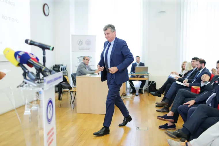 Kujundžić: 'Ne bojim se za svoju poziciju, ali ja i ne živim od politike, reforma ide dalje'
