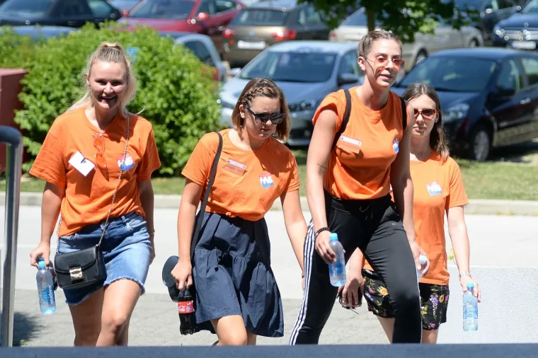 Pogledajte kako su HNS-ovci igrali golf dok su smi&scaron;ljali kako će tražiti odlazak Ku&scaron;čevića