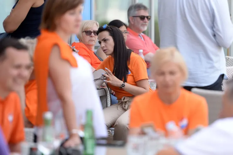 Pogledajte kako su HNS-ovci igrali golf dok su smi&scaron;ljali kako će tražiti odlazak Ku&scaron;čevića