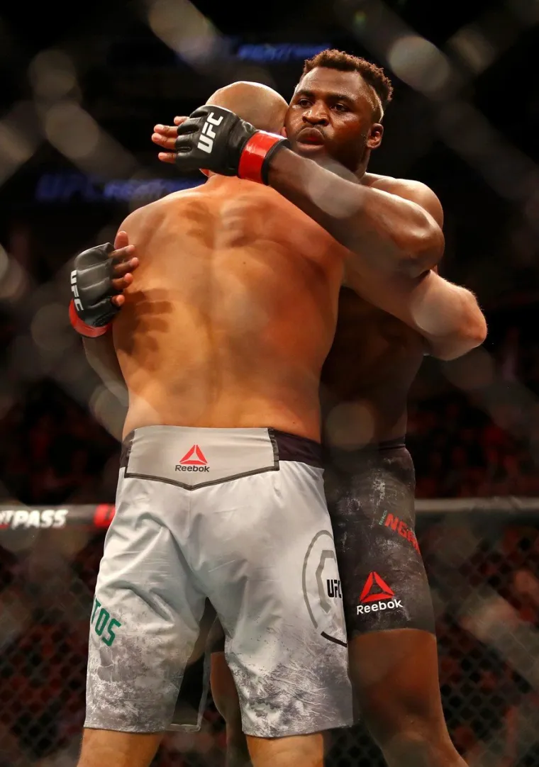 NESTAO ZA 70 SEKUNDI: Prizori demoliranja prvaka; ovako izgleda kad te Predator dohvati