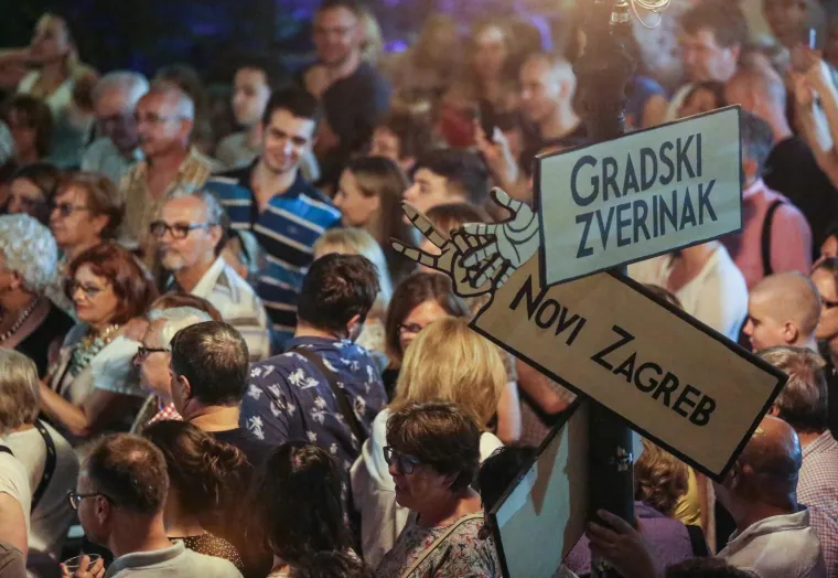 Ljeto u Zagrebu: Predivnim vatrometom na &Scaron;trosu ispratili staru i dočekali novu polovicu godine