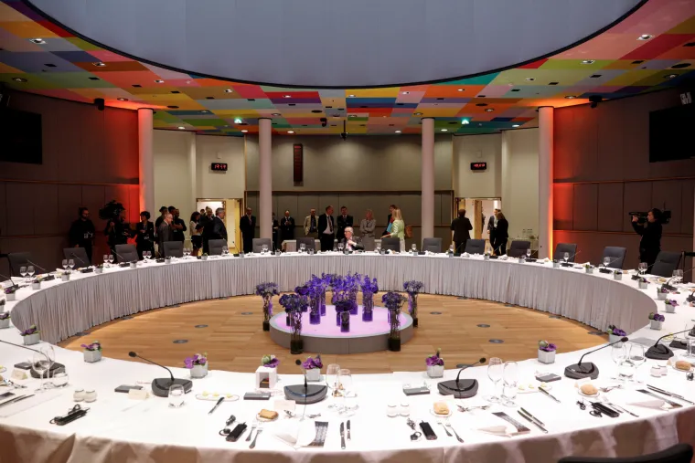 Cijelu noć su u Bruxellesu trajali bilateralni razgovori, EU čelnici jo&scaron; nisu na&scaron;li kompromis