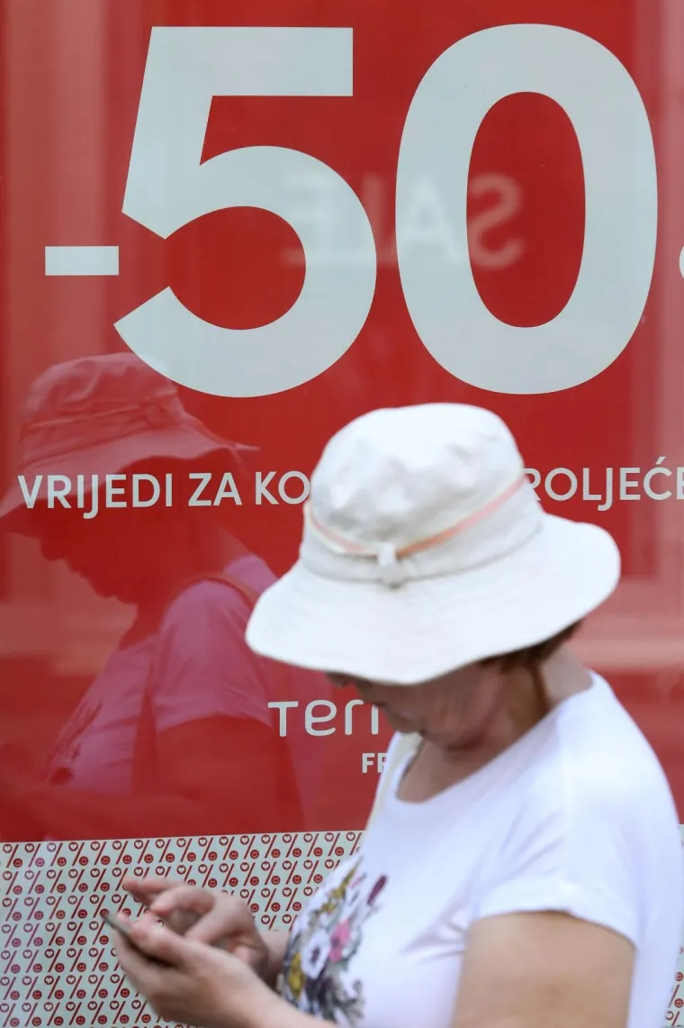 Počela prava ljetna sezonska sniženja: Znate li razliku između rasprodaje, akcije i sezonskog sniženja?