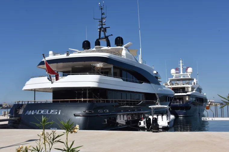 Luksuzne jahte 'okupirale' Pulu: Ove ljepotice vrijedne su na desetke milijuna eura