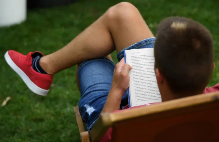 Na Zrinjevcu vas čeka More knjiga: Predahnite na plaži u centru Zagreba uz ugodno štivo