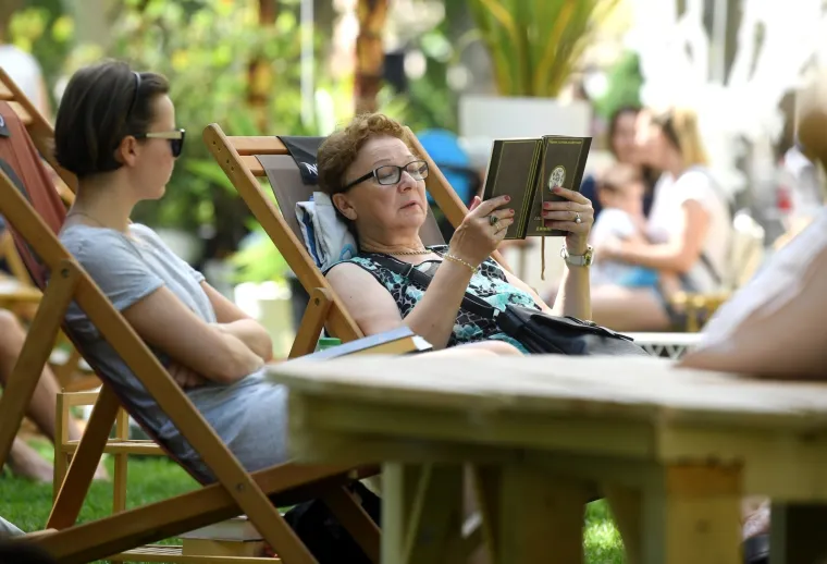 Na Zrinjevcu vas čeka More knjiga: Predahnite na plaži u centru Zagreba uz ugodno &scaron;tivo
