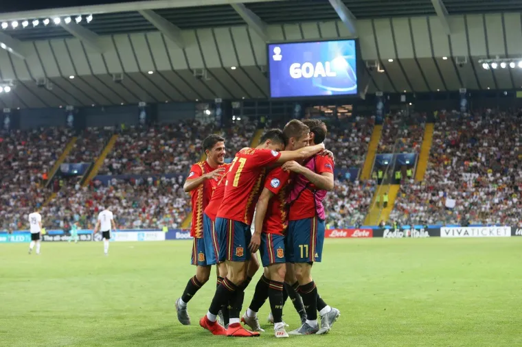 TRENUCI ZA PAMĆENJE, PRIZORI ZA VJEČNOST: Ovako su mladi &Scaron;panjolci proslavili povijesni trijumf