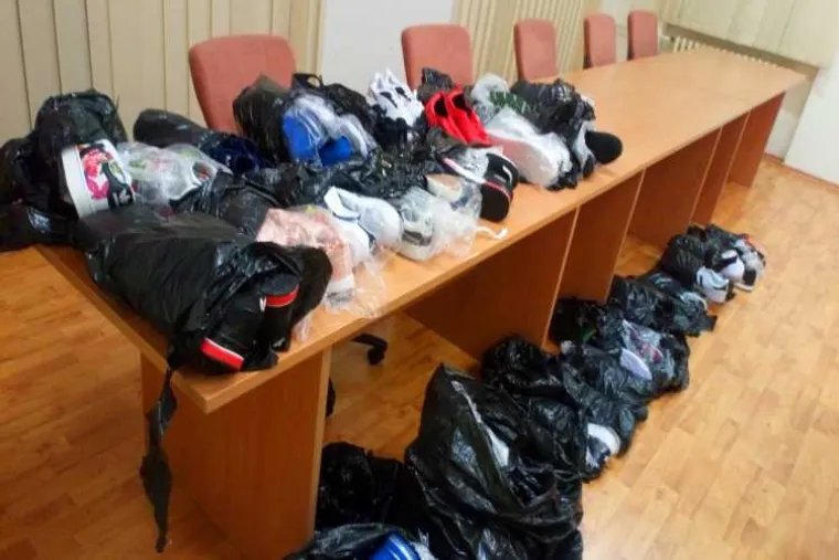 Utvrđeno je da je kupcima poslala oko 6.000 paketa