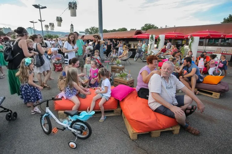 Ljeto na Tre&scaron;njevci: Zagriznite Plac Mljac pun dobrih vibracija i opu&scaron;tene zabave