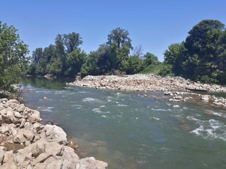 Uru&scaron;ila se brana na Korani: Prije mjesec i pol dana njezina bujica je radila kaos, a sada im pje&scaron;čani sprud