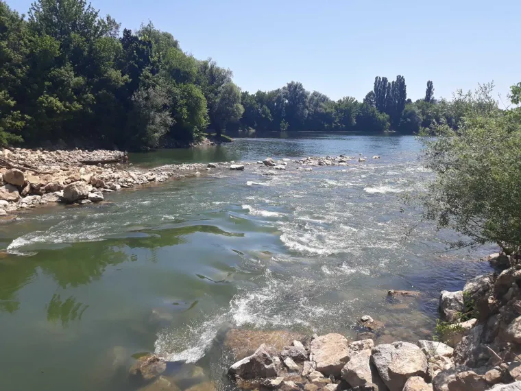 Uru&scaron;ila se brana na Korani: Prije mjesec i pol dana njezina bujica je radila kaos, a sada im pje&scaron;čani sprud