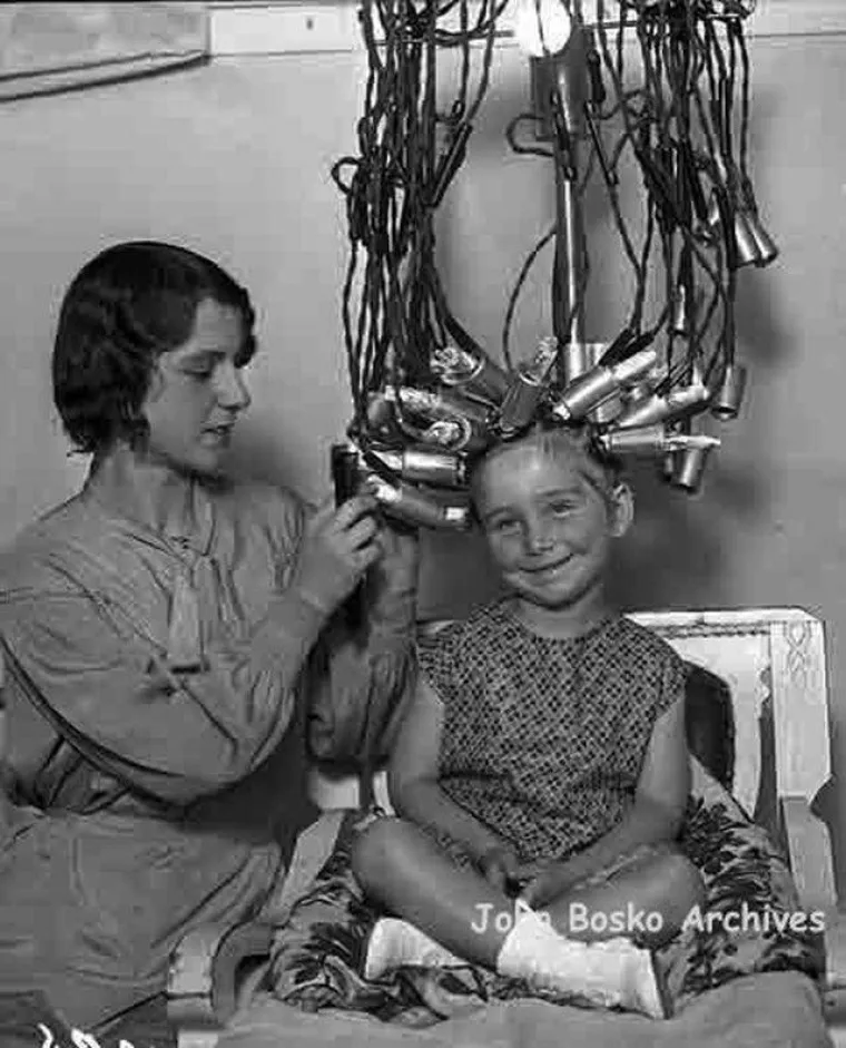 IZGLEDA DA SU LJUDI NEKAD STVARNO BILI HRABRIJI: Ovi prizori kao da su stigli direktno iz horora