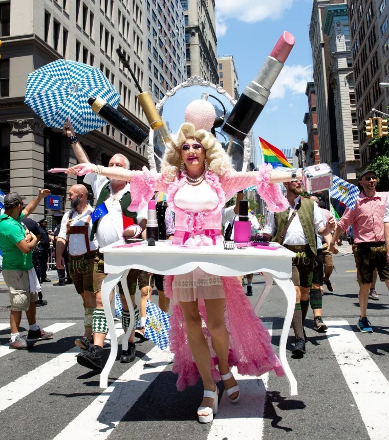 ZAVIRITE U 'PRIDE SVIH PRIDEOVA': Milijuni ljudi preplavili ulice New Yorka slaveći različitost